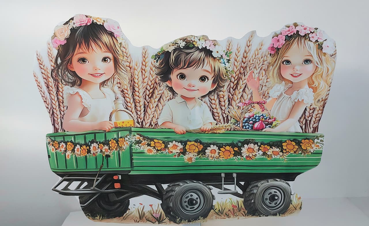 דמות ילדים בעגלה לשבועות בגן ילדים - עיצוב לגני ילדים