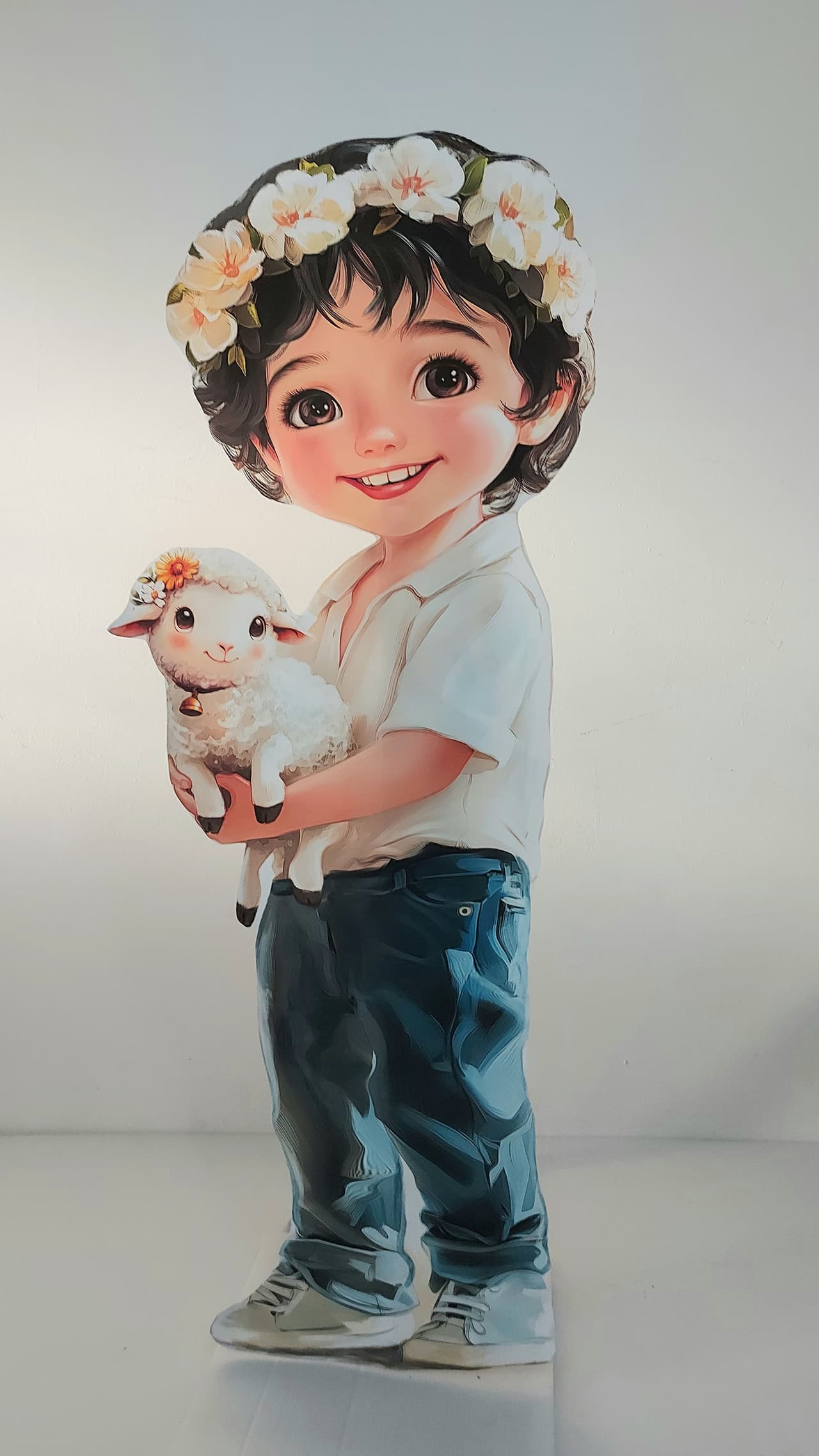 דמות ילד עם כבשה לשבועות - עיצוב לגני ילדים